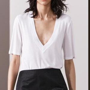 ZARA FLOWY V-NECK TOP